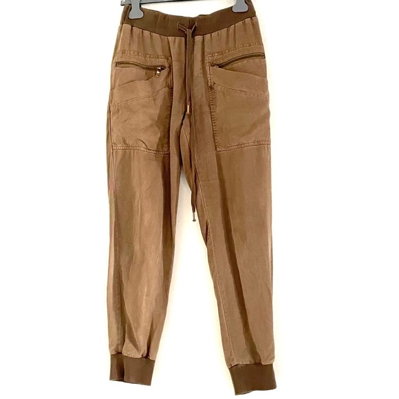 YF&B Tencel Jogger - Picture 2 of 11